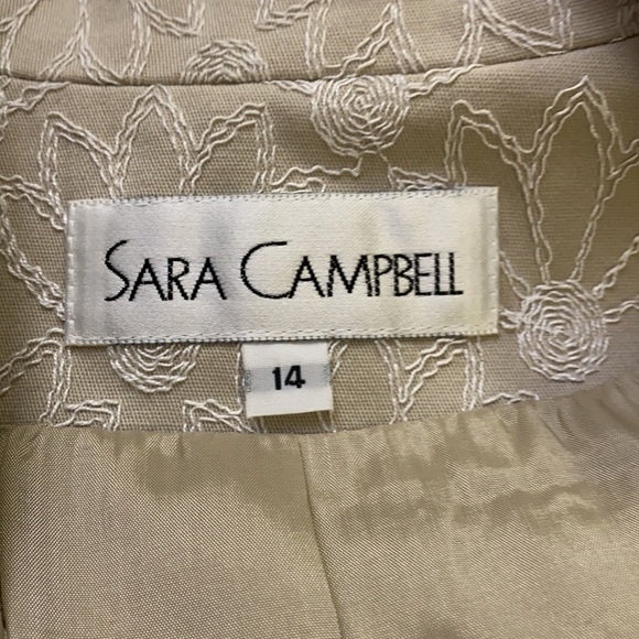 Sara Campbell Embroidered Floral Blazer - Picture 4 of 4